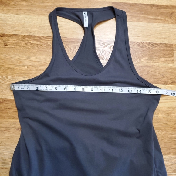 Fabletics | Racer Back Tank - Picture 5 of 6
